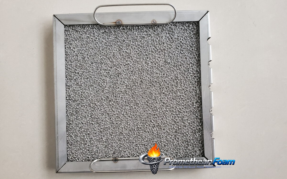 Comparison of sponge material and stainless steel foam metal structure